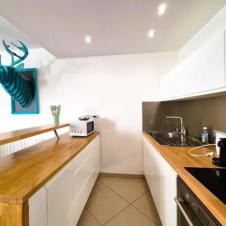 Appartement écu - Raffiné Avec Espace En Plein Air Reims