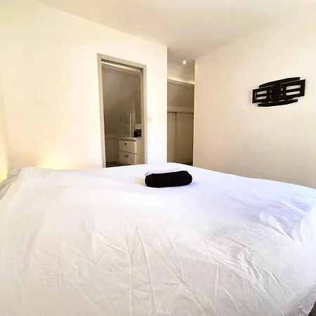 écu - Raffiné Avec Espace En Plein Air Appartement